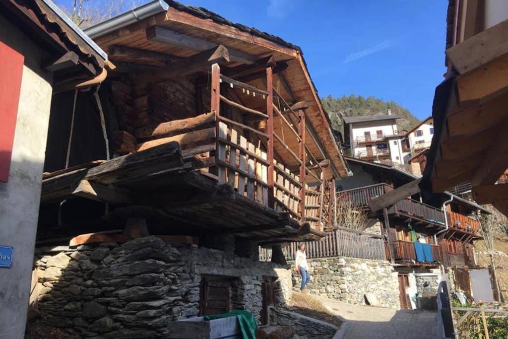 La Cabane De L'Homme Tranquille Le Tretien Exterior photo